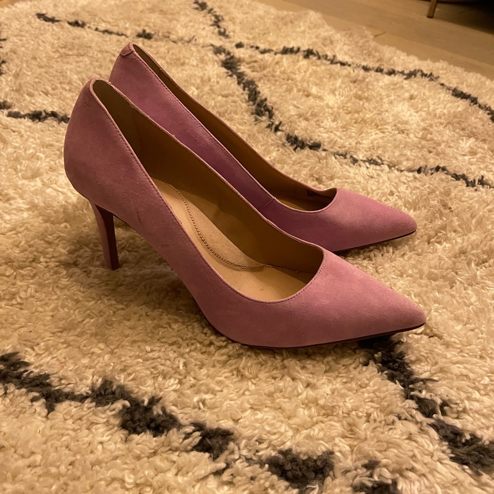 Banana Republic Pink Pumps